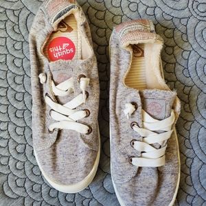 Roxy sz 8.5 Great Condition, fashion tennis shoes